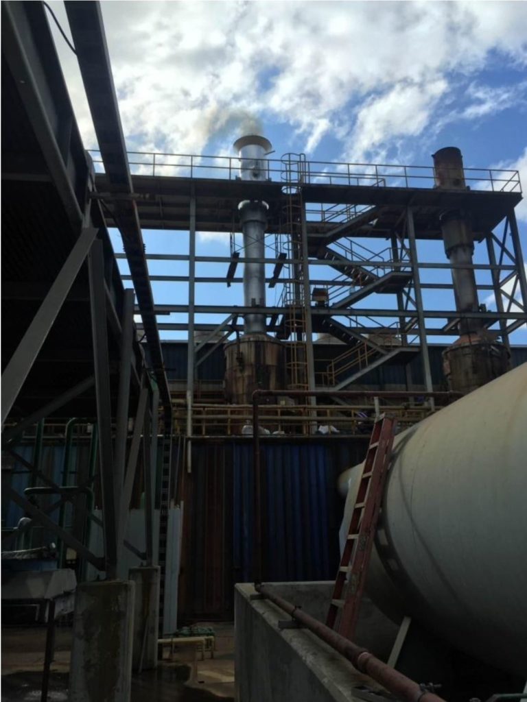 Ingeniería Eléctrica (Chimenea)