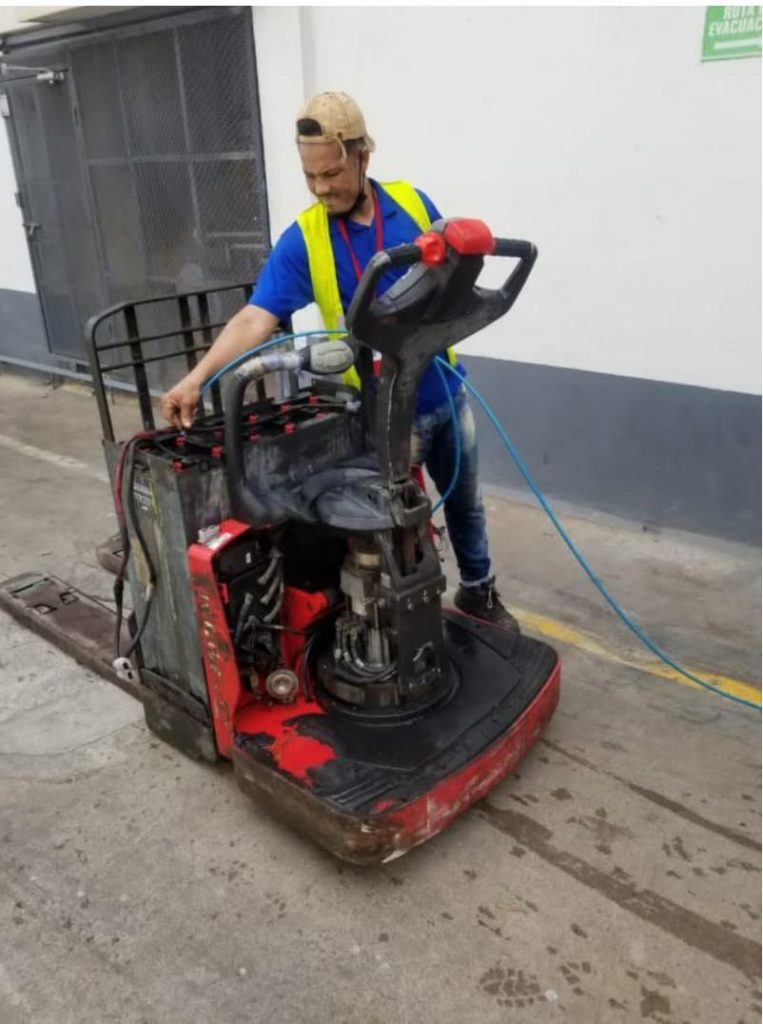 Ingeniería Eléctrica (Montacargas)